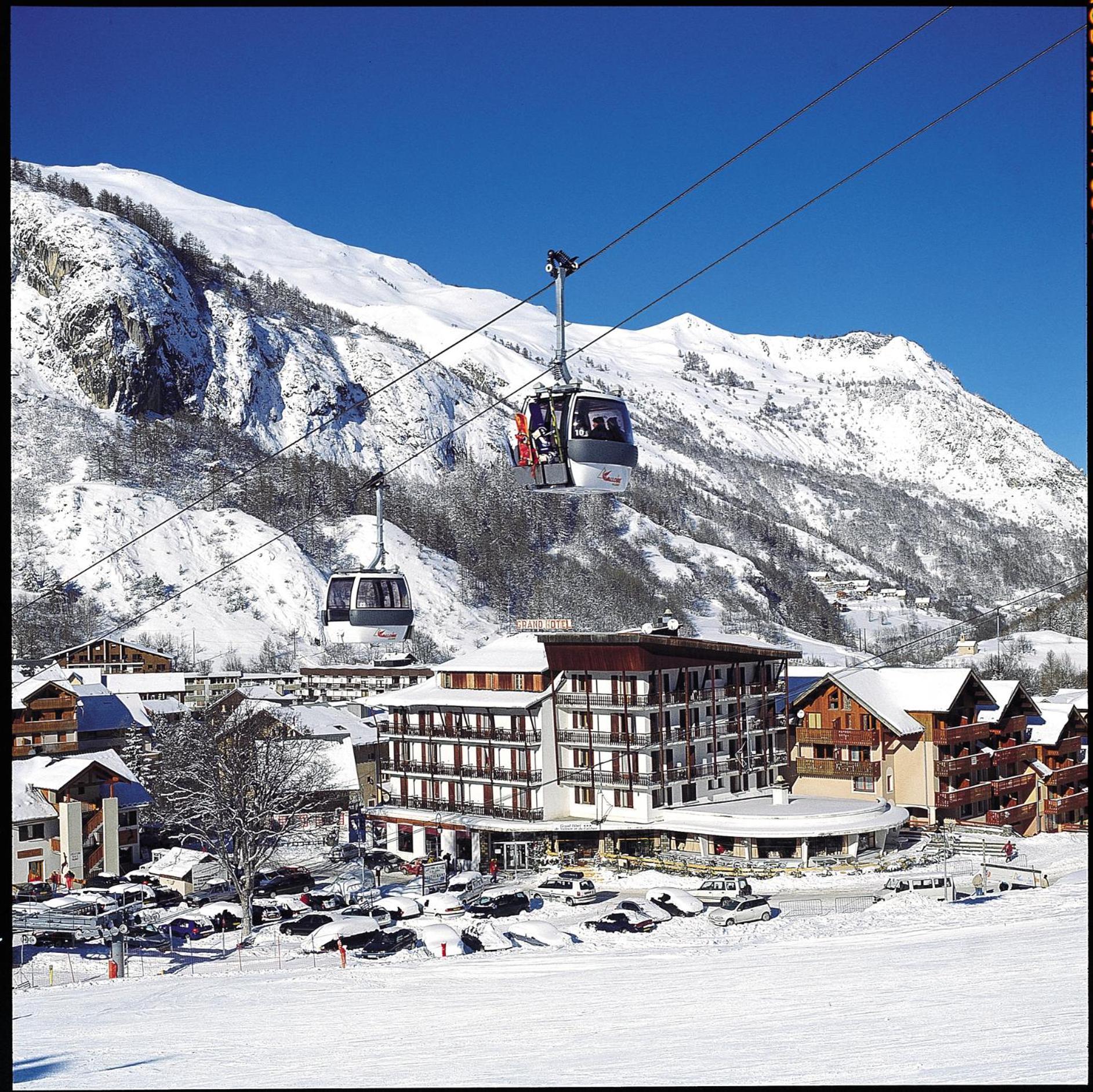 Grand Hotel De Valloire Et Du Galibier Exteriör bild
